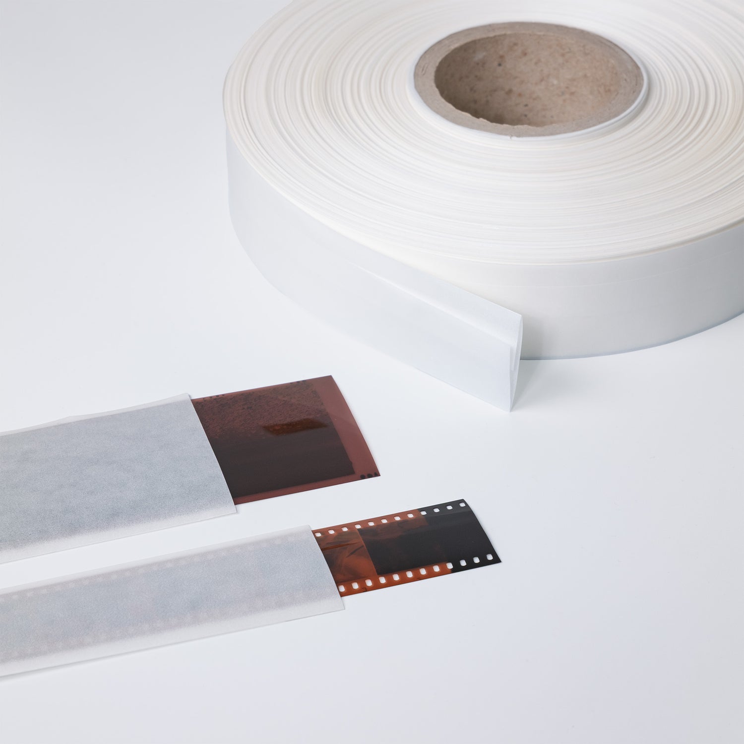 Continous Pergamin Negative Sleeve 135