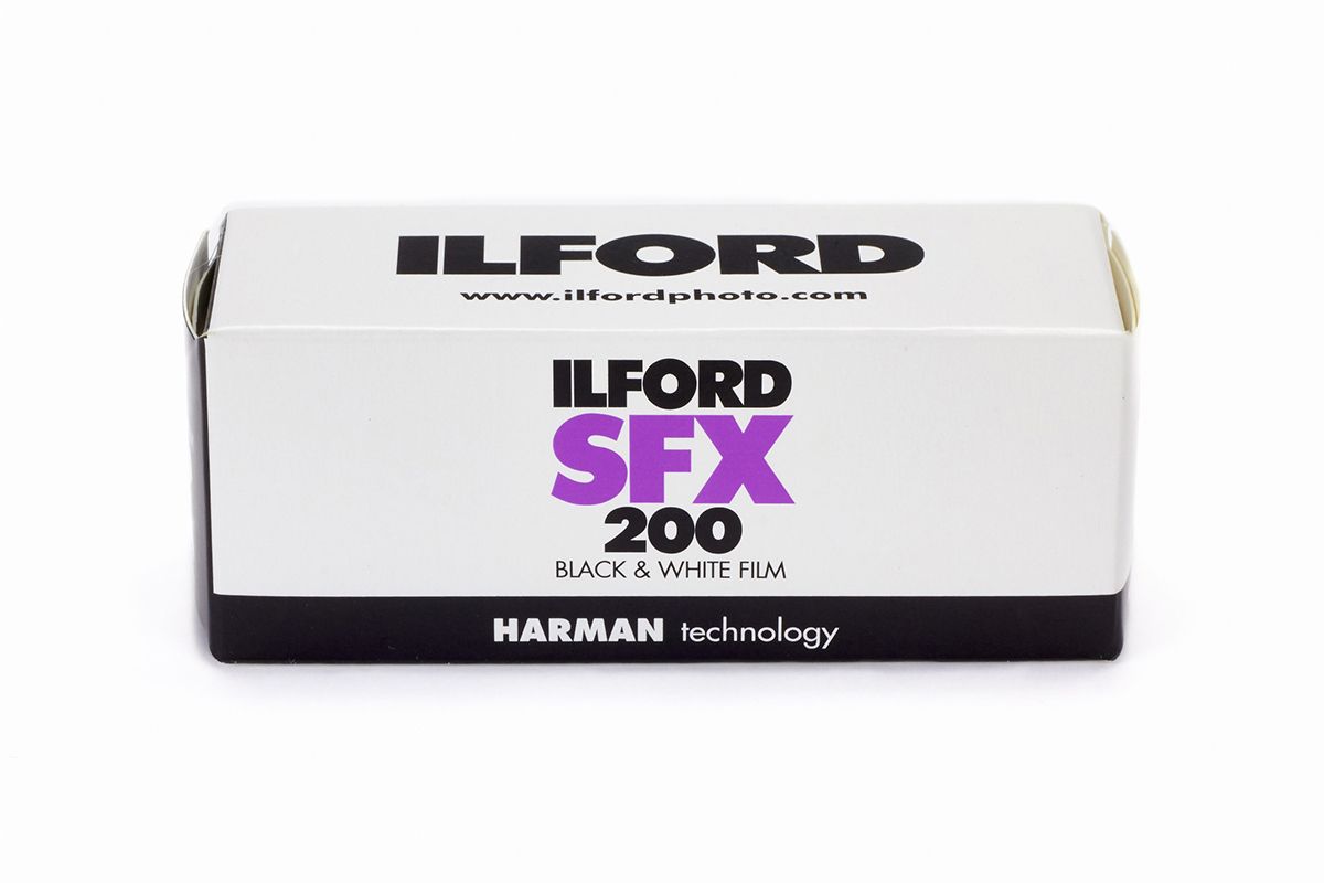 ILFORD SFX 200 (120)
