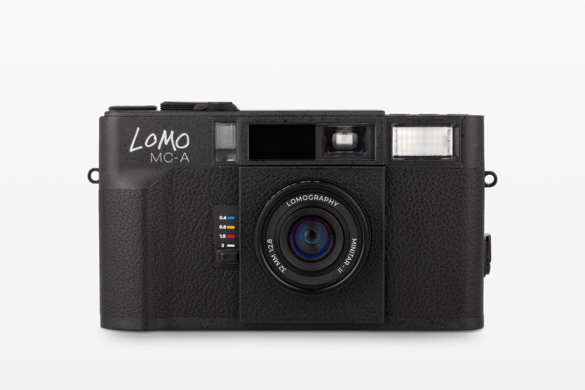 Lomo MC-A 35 mm Film Camera Black